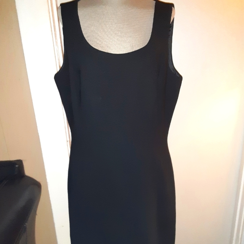 #63 Classic Calvin Klein Sheath dress